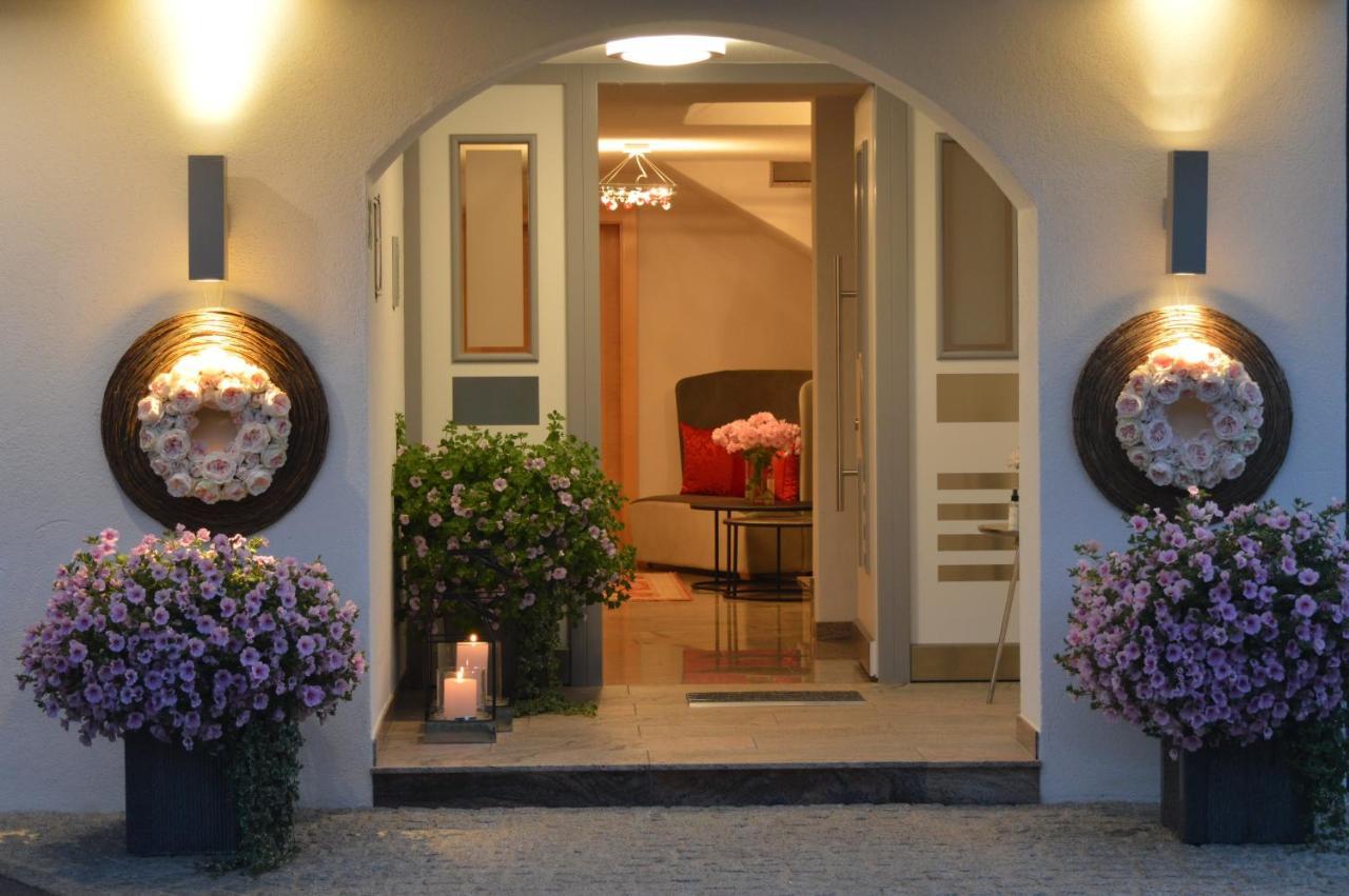 Gaestehaus Weber Oberperfuss Exterior foto