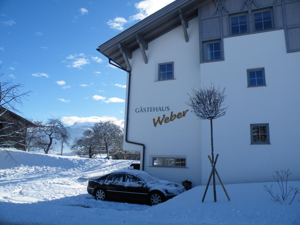 Gaestehaus Weber Oberperfuss Exterior foto